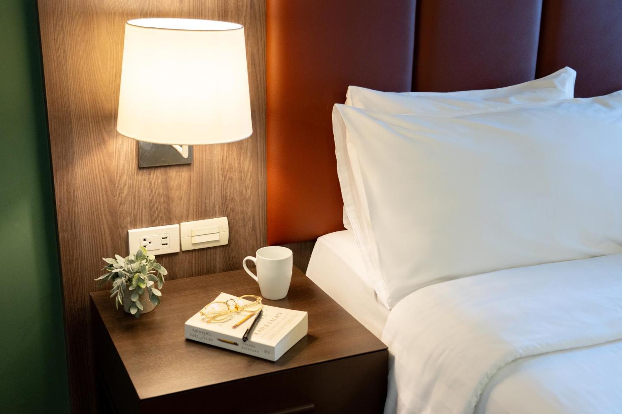 Legacy Hotel Bangkok Sukhumvit Esterno foto